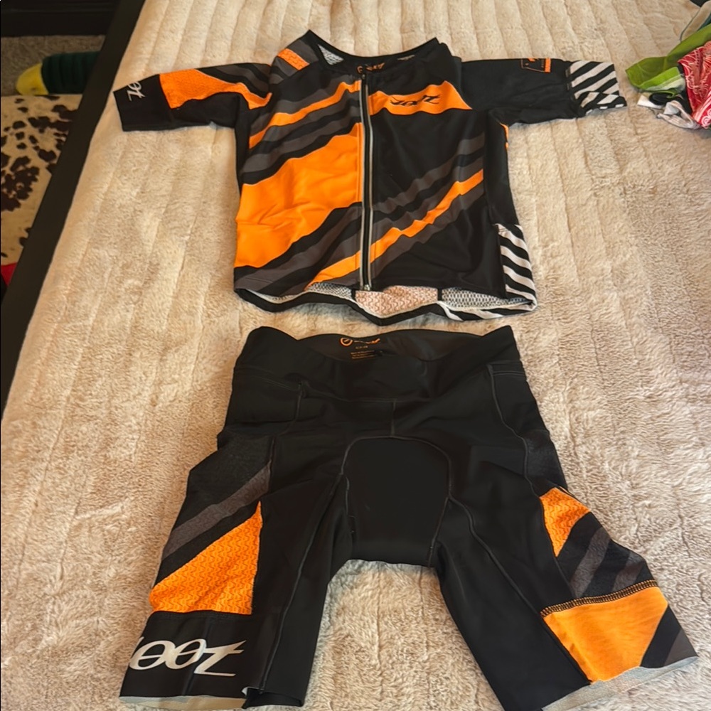 Zoot Sports Ultra Men's Black and Orange 2-piece triathlon suit men’s small